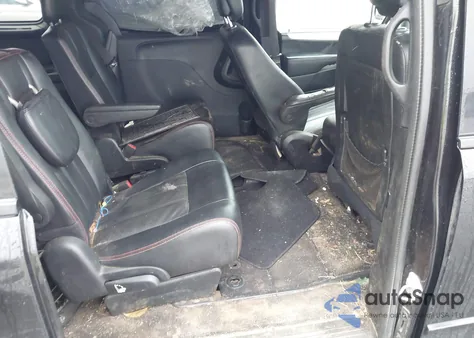 2016 Dodge Grand Caravan R/T z USA, uszkodzony, nr VIN 2C4RDGEG8GR344962